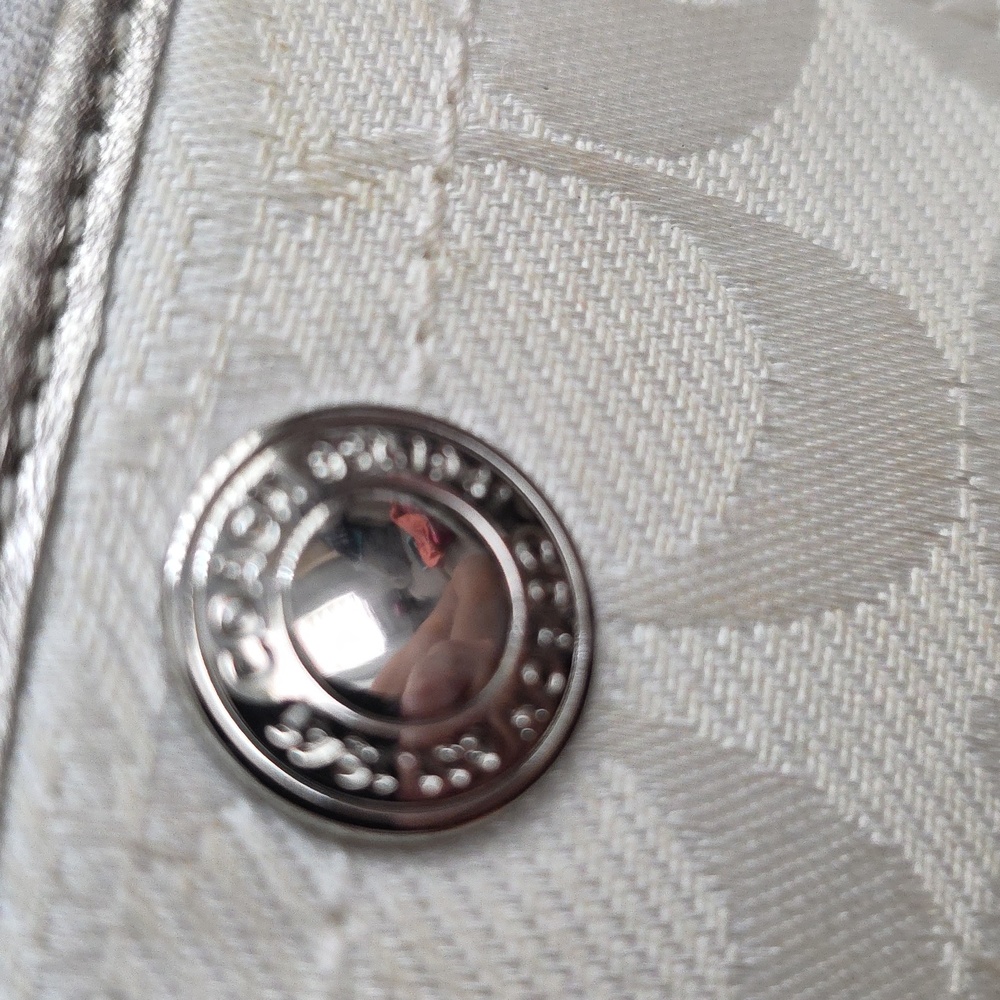 Coach Cream and Silver Women's Wallet - Picture 3 of 3